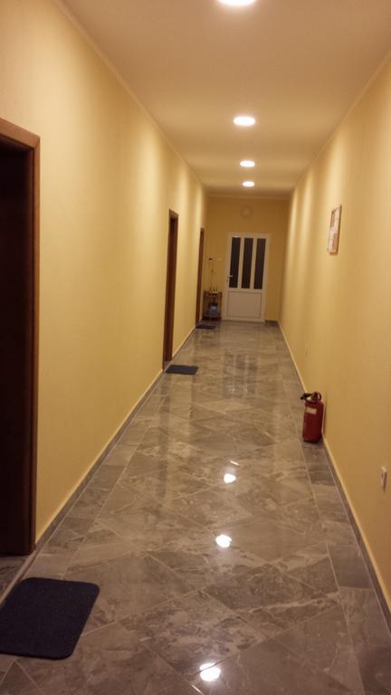 Kazablanka Rooms Aerodrom Susunja Exterior photo